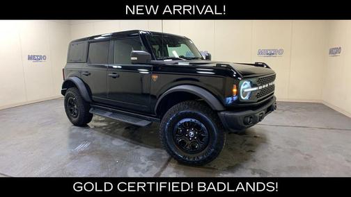 Shadow Black 2025 Ford Bronco Badlands