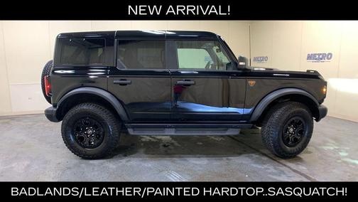 Shadow Black 2025 Ford Bronco Badlands