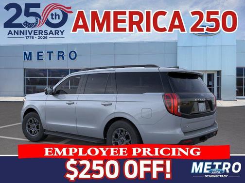 Glacier Gray Metallic Tri-Coat 2026 Ford Expedition Active