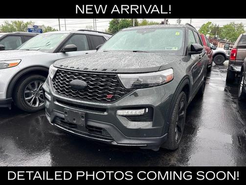Green Metallic 2022 Ford Explorer ST