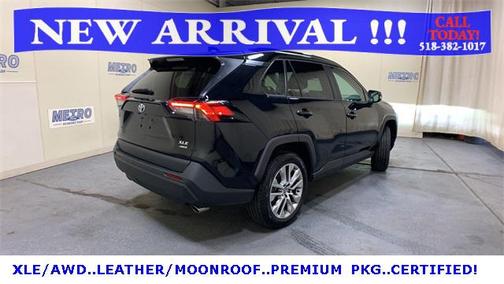 2022 Toyota RAV4 XLE Premium