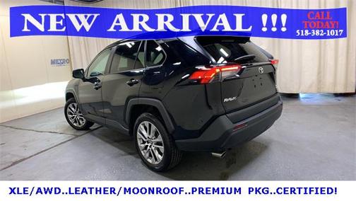 2022 Toyota RAV4 XLE Premium