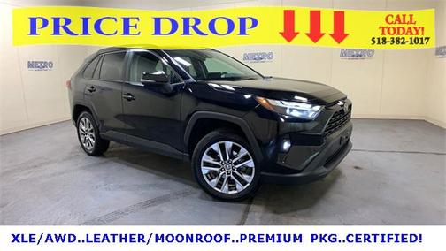 2022 Toyota RAV4 XLE Premium