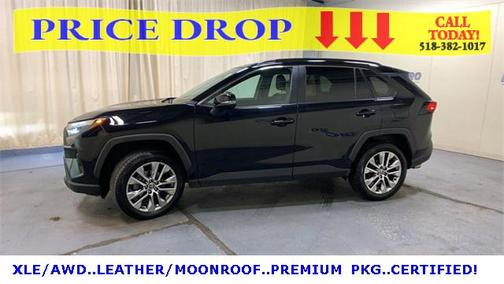 2022 Toyota RAV4 XLE Premium