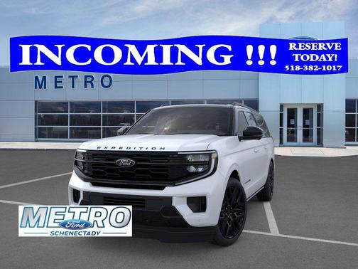Star White Metallic Tri-Coat 2026 Ford Expedition Max Platinum