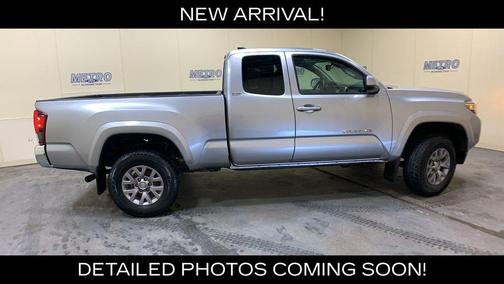 Silver Sky Metallic 2019 Toyota Tacoma SR5
