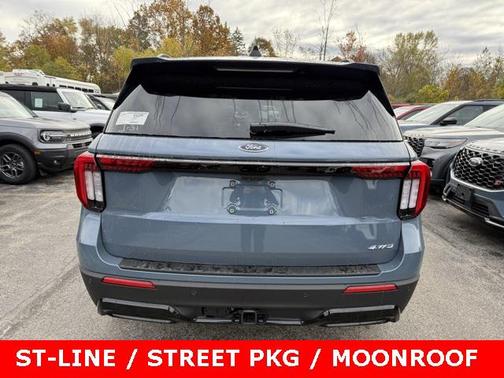 2025 Ford Explorer ST-Line