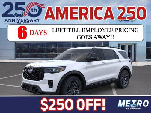 Star White Metallic Tri-Coat 2026 Ford Explorer ST-Line