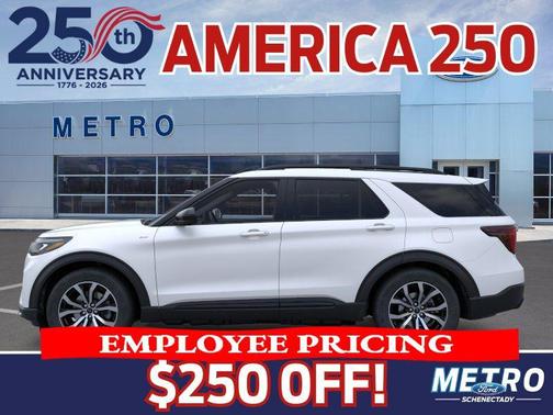 Star White Metallic Tri-Coat 2026 Ford Explorer ST-Line