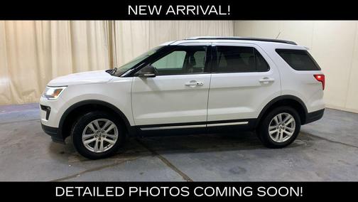 Oxford White 2019 Ford Explorer XLT