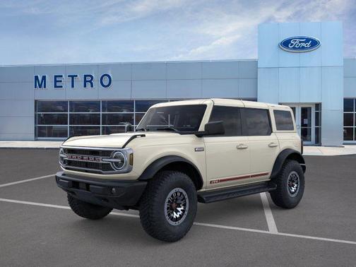 Wimbledon White 2026 Ford Bronco Outer Banks