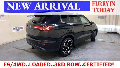 2022 Mitsubishi Outlander ES