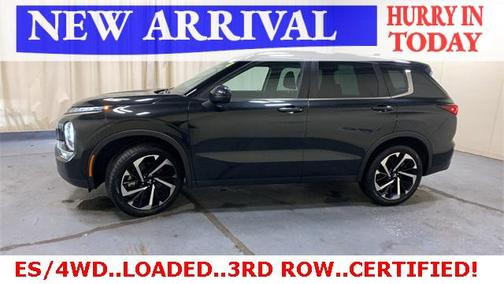 2022 Mitsubishi Outlander ES