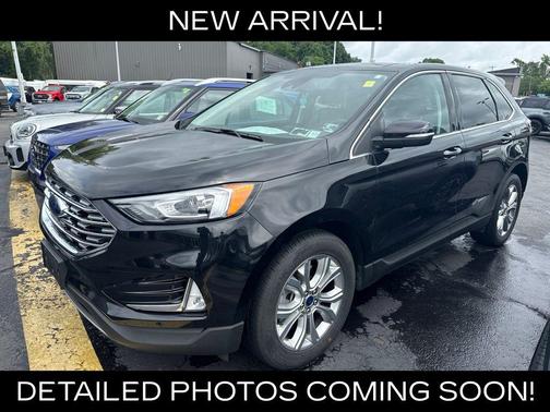 Black Metallic 2021 Ford Edge Titanium