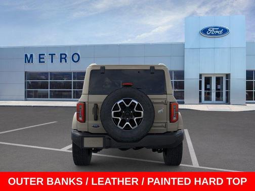 Desert Sand 2026 Ford Bronco Outer Banks