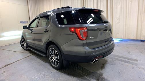 Magnetic 2017 Ford Explorer sport