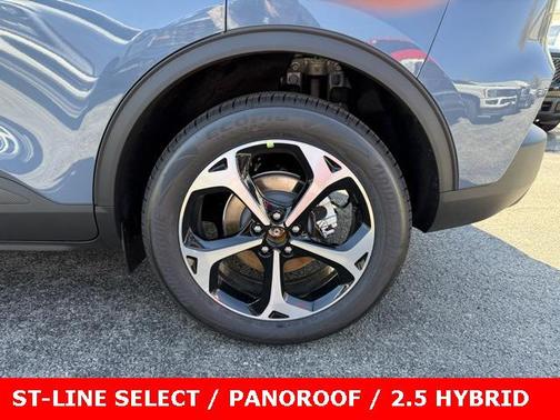 2025 Ford Escape ST-Line Select