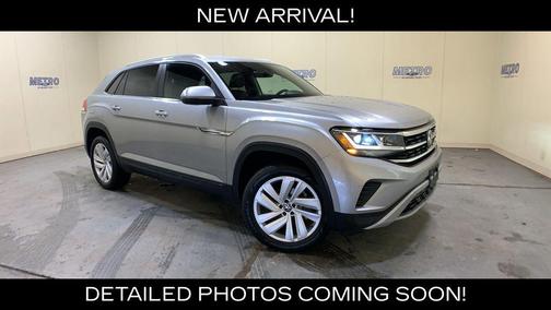 2023 Volkswagen Atlas Cross Sport 2.0T SE w/Technology 4MOTION