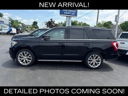 Black 2020 Ford Expedition XLT