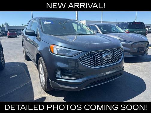 Blue Metallic 2024 Ford Edge SEL