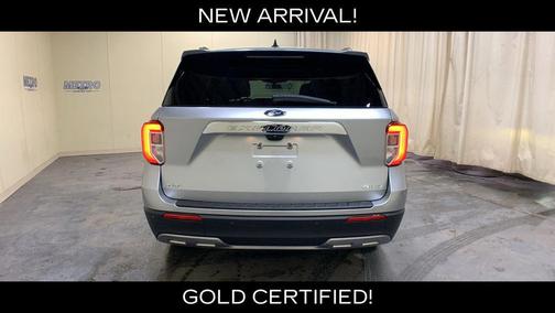 Silver Metallic 2022 Ford Explorer XLT