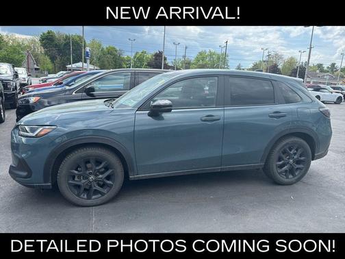 Green 2025 Honda HR-V Sport