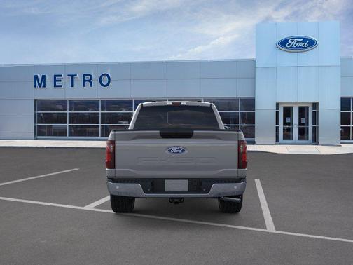 Avalanche 2026 Ford F-150 XLT