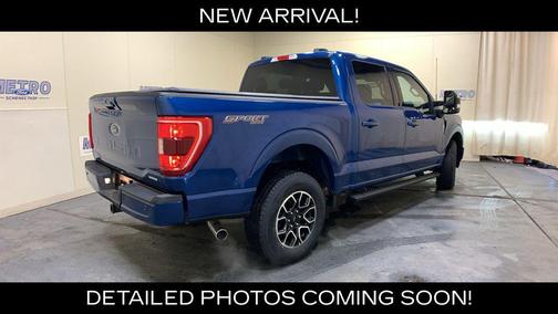 Blue Metallic 2022 Ford F-150 XLT