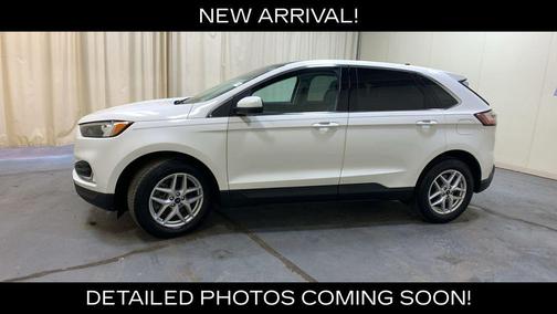 White Metallic 2022 Ford Edge SEL