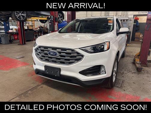 White Metallic 2022 Ford Edge SEL