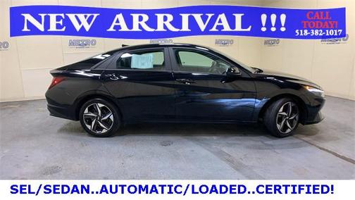2023 Hyundai ELANTRA SEL