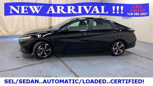 2023 Hyundai ELANTRA SEL