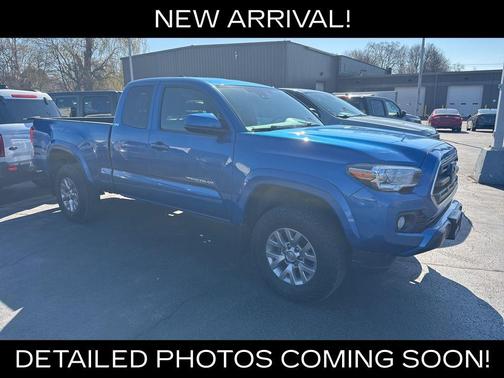 Blazing Blue 2018 Toyota Tacoma SR5