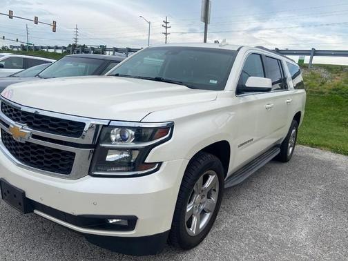 White Diamond Tri-Coat 2015 Chevrolet Suburban 1500 LT