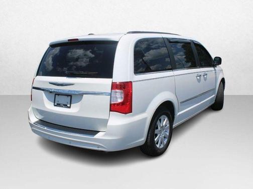 2012 Chrysler Town & Country Touring-L