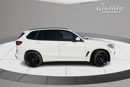 2021 BMW X5 M50i