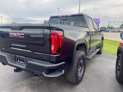 Carbon Black Metallic 2020 GMC Sierra 1500 AT4