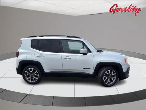 Glacier Metallic 2016 Jeep Renegade Latitude