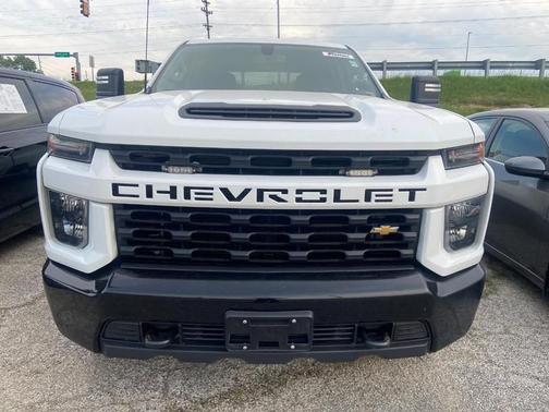 Summit White 2023 Chevrolet Silverado 2500 Custom