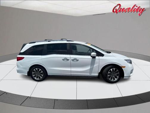 Platinum White Pearl 2023 Honda Odyssey EX-L