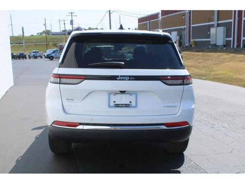 2024 Jeep Grand Cherokee Laredo X