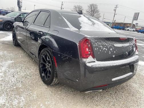 2019 Chrysler 300 Touring