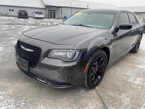 2019 Chrysler 300 Touring