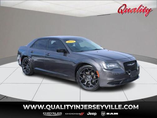 2019 Chrysler 300 Touring