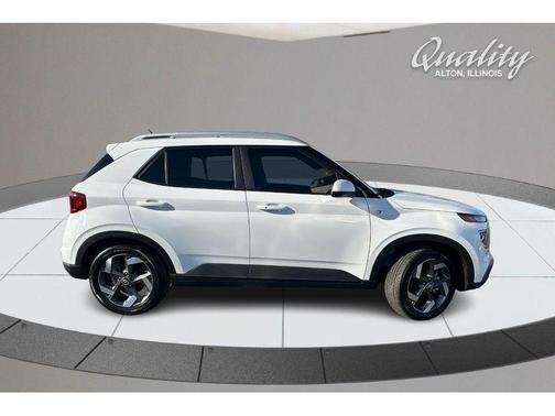 2024 Hyundai VENUE SEL