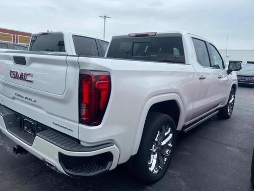 White Frost Tri-Coat 2022 GMC Sierra 1500 Limited Denali