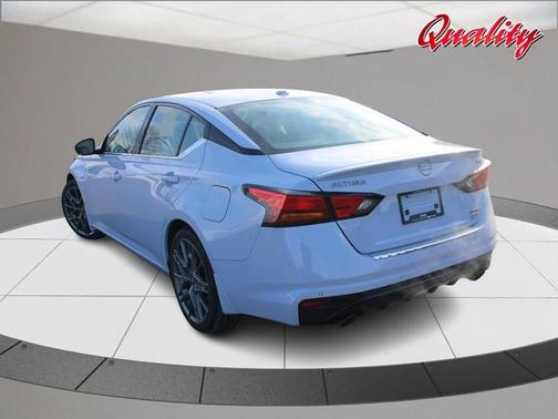 2023 Nissan Altima 2.0 SR