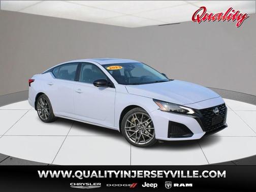 2023 Nissan Altima 2.0 SR