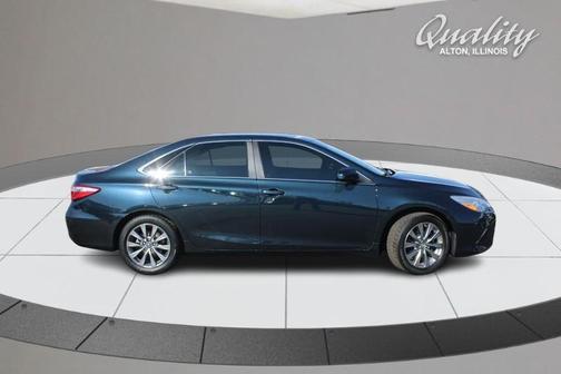 2016 Toyota Camry XLE