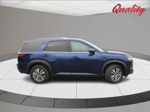 Deep Ocean Blue 2025 Nissan Pathfinder SL